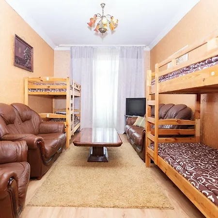 Akademicheskaya Hostel *