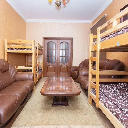 Hostel Akademicheskaya *